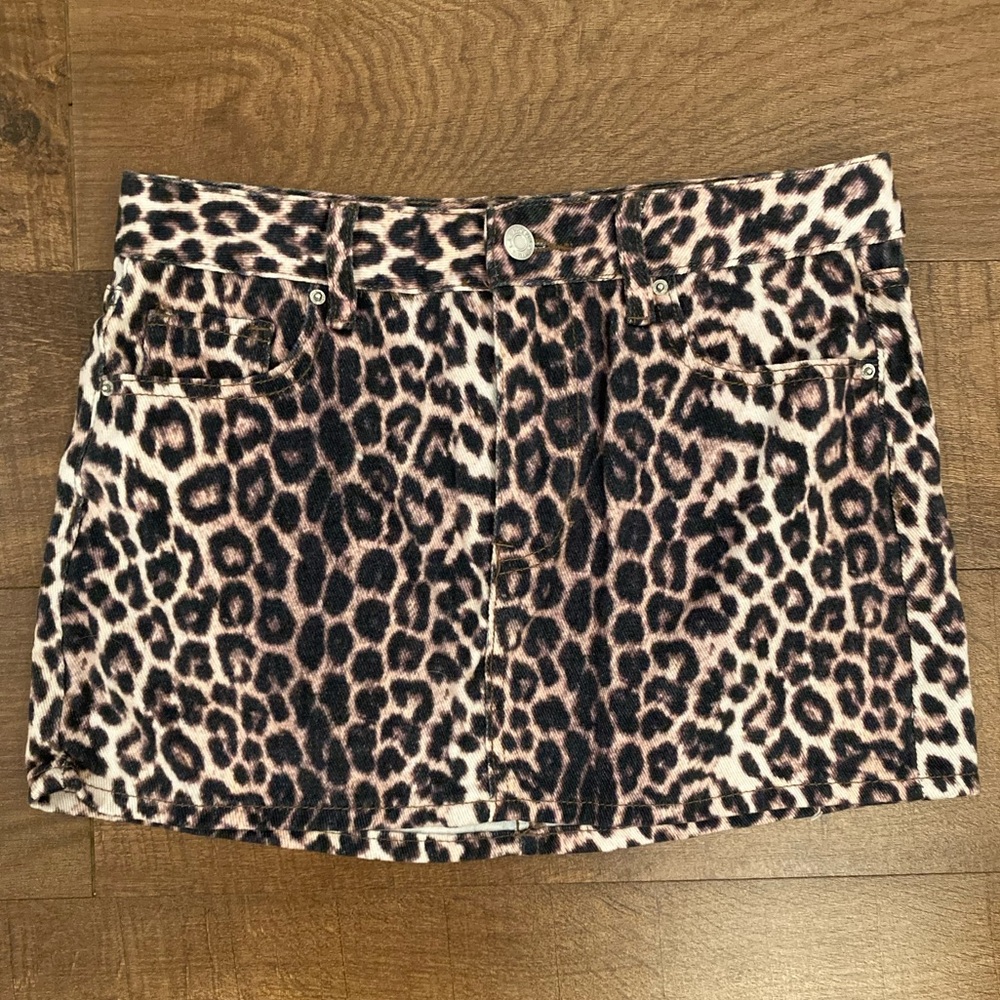 PacSun Leopard Print Denim Mini Skirt Festival Street Style Baddie Women’s 25
